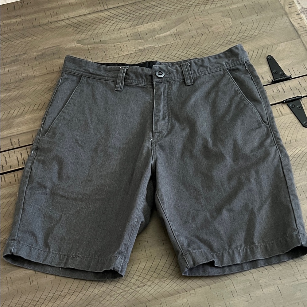 Volcom Men's Charcoal Shorts. True to this. Size 31. EUC.